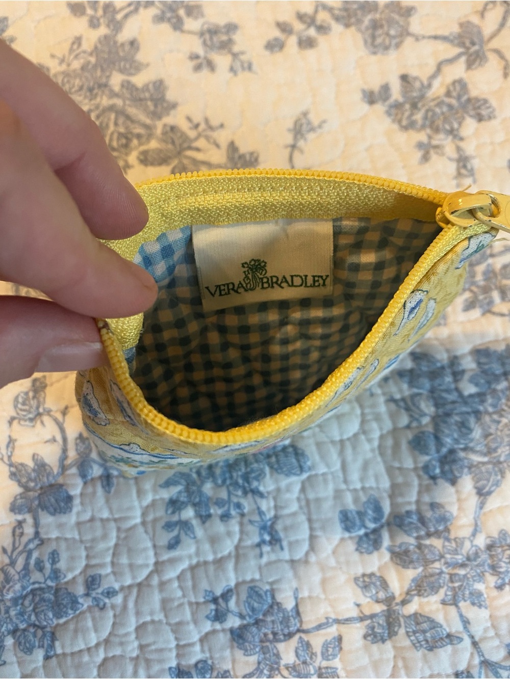 Vera Bradley Vintage Elizabeth Classic Tote Bag and Coin Pouch - Picture 8 of 12